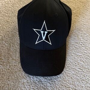 Black Star V Embroidered Baseball Cap